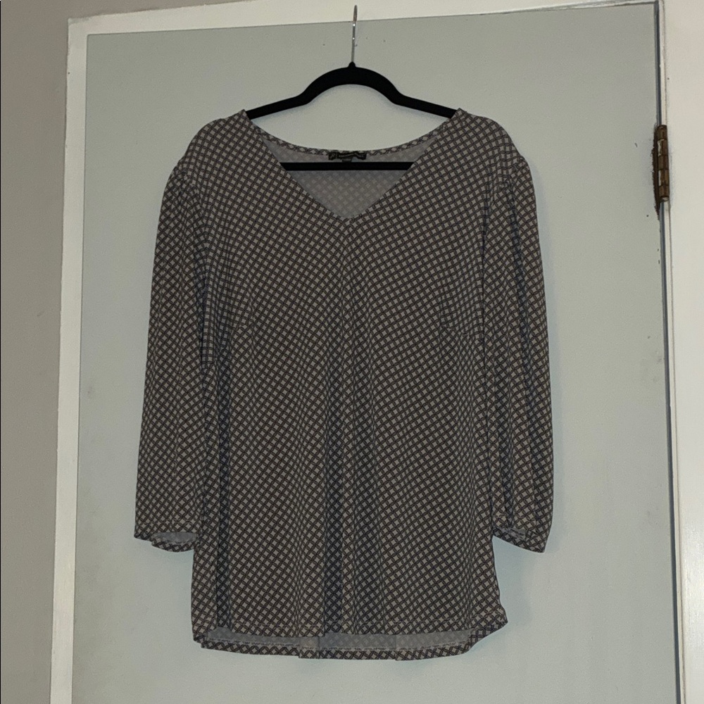 Adrianna Papell Women's 1X Black and White Patterned Top